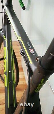 2017 BMC GranFondo GF02 Carbon Fiber Road Bike 58cm Shimano 105 HED Wheels