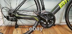 2017 BMC GranFondo GF02 Carbon Fiber Road Bike 58cm Shimano 105 HED Wheels