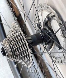 Bontrager Aeolus Pro 37 TLR Disc Carbon Fiber Road Bike Wheels Wheelset
