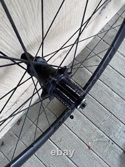 Bontrager Aeolus Pro 3 TLR Wheelset Rim Brake NEW Front Wheel