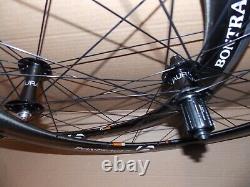 Bontrager Aura 5 Carbon 11 Speed Road Wheelset Wheels Shimano Sram