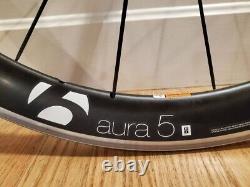 Bontrager Aura 5 Carbon Fiber Wheelset 700c 11 Speed Shimano 700c