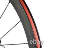 Carbon Fiber Road Bicycle Wheelset 700C 23mm Width Surface R13 Hub Clincher