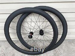 DT Swiss Carbon TUBELESS Wheelset. Rim Brake. Weight 1390g