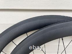 DT Swiss Carbon TUBELESS Wheelset. Rim Brake. Weight 1390g