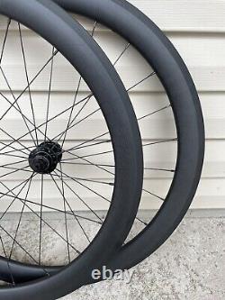 DT Swiss Carbon TUBELESS Wheelset. Rim Brake. Weight 1390g