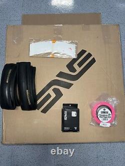 ENVE SES 5.6 Carbon Tubeless Wheelset Disc ENVE 25M Road Tires Muc-OFF Tape Kit