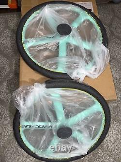 Encore 700c Road Carbon Wheels Set Front & Rear