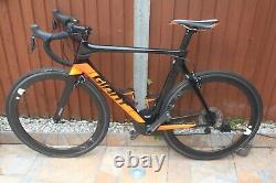 Giant Propel Advanced Pro 0 Di2 Carbon Frame Wheels Daddle Handlebar Road Bike M