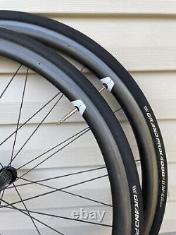 Giant SLR 1 Wheelset Carbon Clincher/Tubeless 10/11s Shimano. Weight 1490 grams