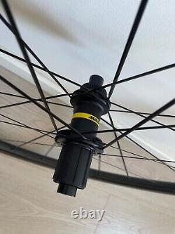 Mavic Cosmic SLR32 2022 Carbon Road Disc Wheelset