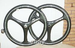 New Old Stock Pair Of Spin Carbon Tri Spoke Road Bike Wheels 700c X 23c Nos