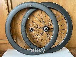 Novatec Carbon Clincher Road Bike Wheels, rim brake. 700C, 11 Speed