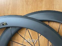 Novatec Carbon Clincher Road Bike Wheels, rim brake. 700C, 11 Speed