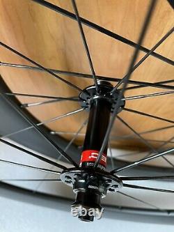 Novatec Carbon Clincher Road Bike Wheels, rim brake. 700C, 11 Speed