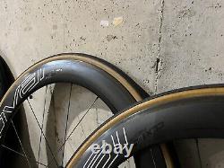 Roval CLX 64 Rim Carbon Tubeless Clincher Wheelset With R8000 11 Speed Cassette